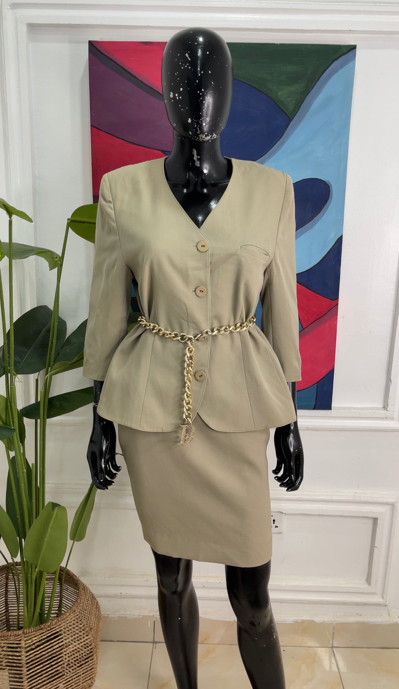 SIZE UK10 / S319
